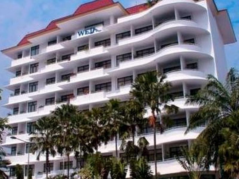 Weta International Hotel 수라바야 외부 사진