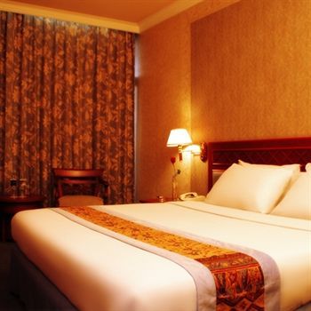 Weta International Hotel 수라바야 외부 사진